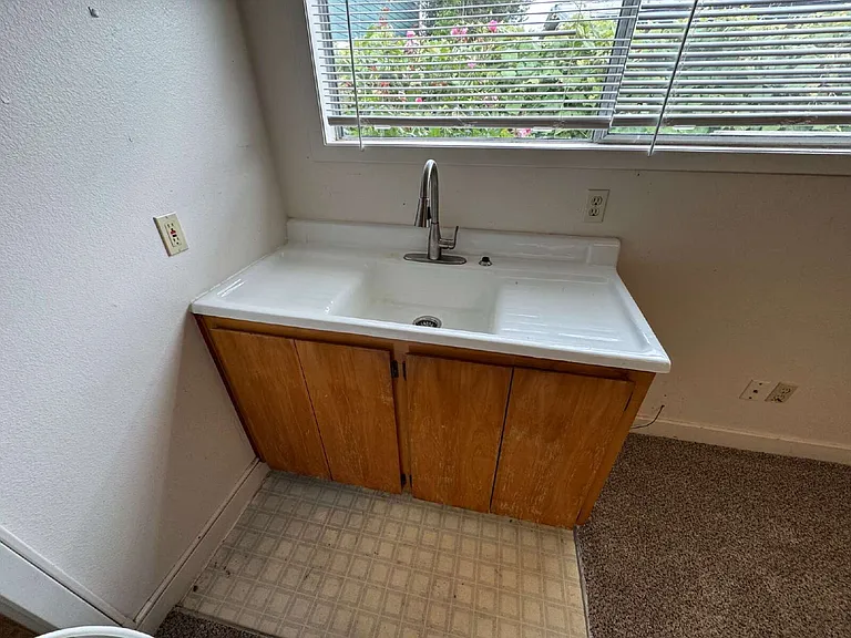 3937 SE 62nd Ave #B — Photo 7