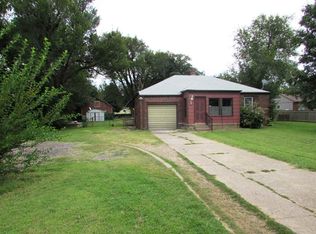 240 N Wood Ave, Wichita, KS 67212