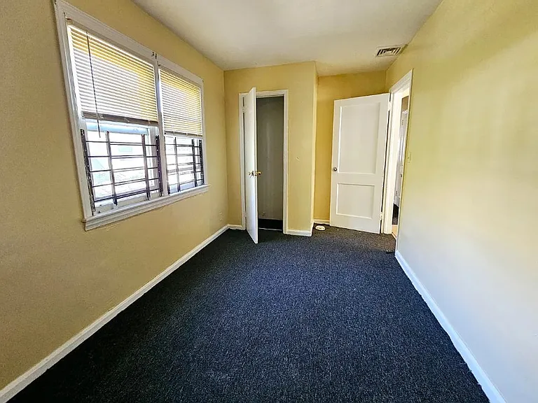 35 Farley Ave #3A — Photo 9