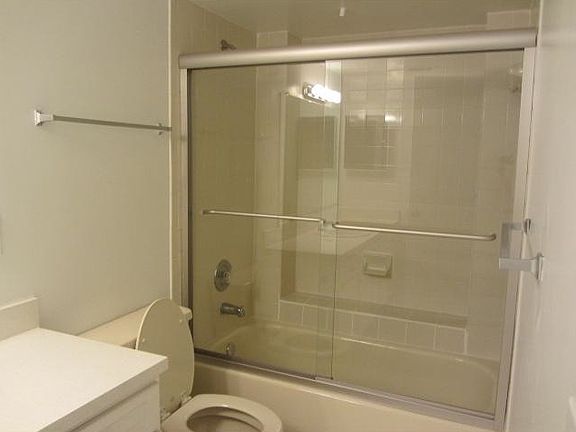 5th image of 8290 Lake Dr APT 424