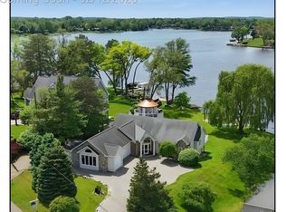 3337 Alco Dr, Waterford, MI 48329