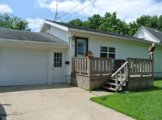 909 Rocksylvania Ave, Iowa Falls, IA 50126