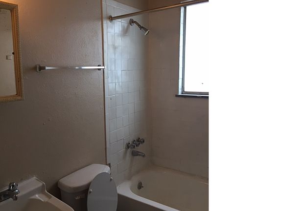 5th image of 5717 Hodiamont Ave