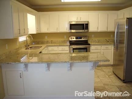 4th image of 660 Green Pine Dr