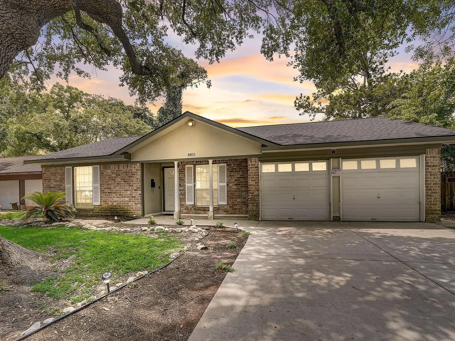 4 bed, 2.0 bath, 1666 sqft, $3,950 — Photo 3