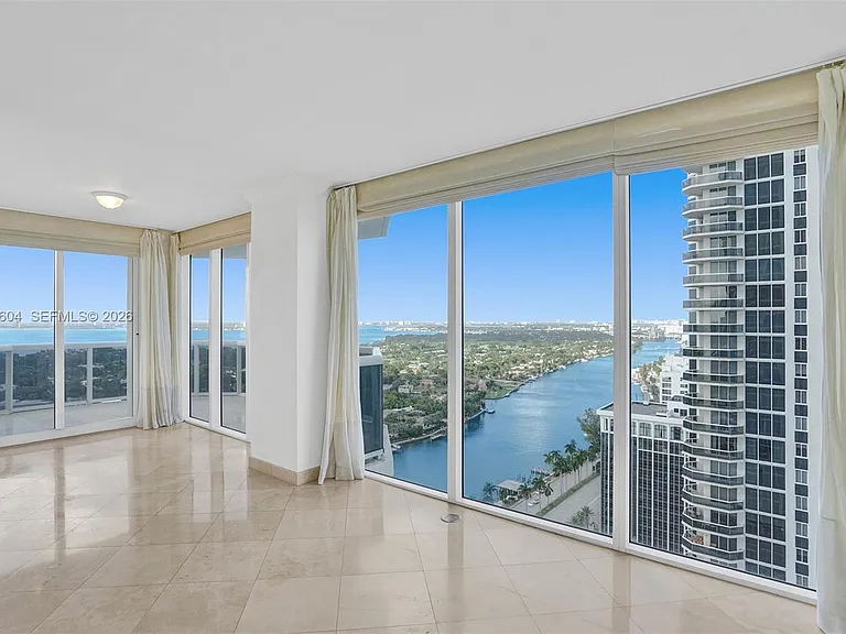 4775 Collins Ave #3007 — Photo 3