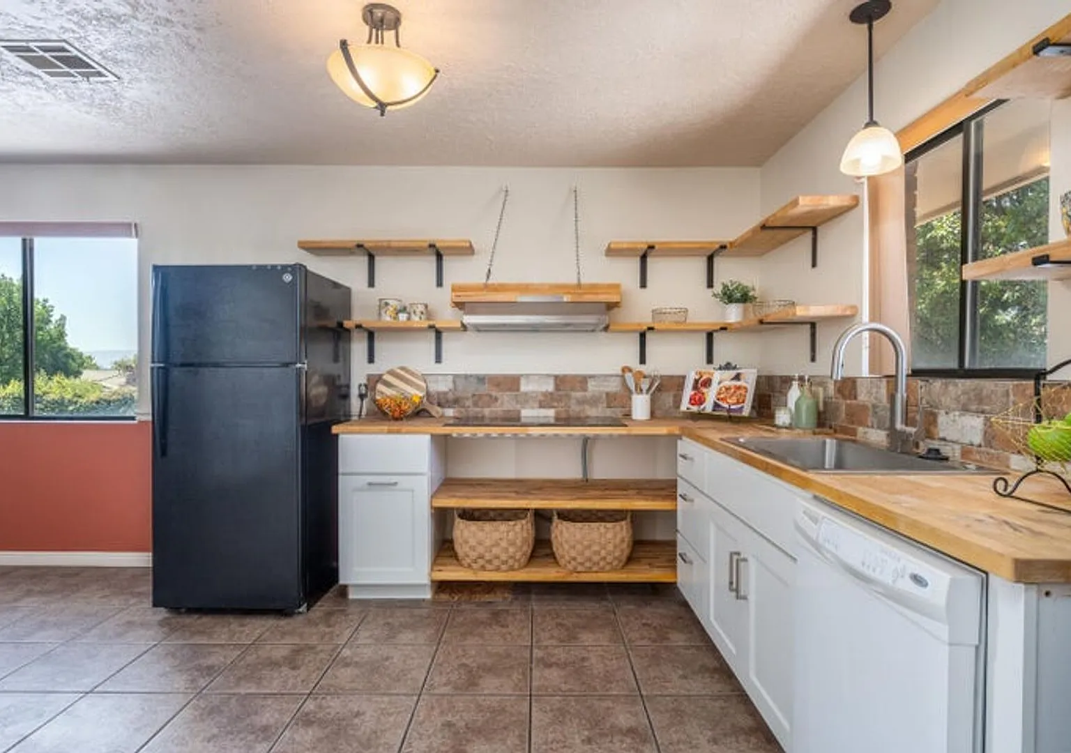 Charming Rustic Condo — Photo 3