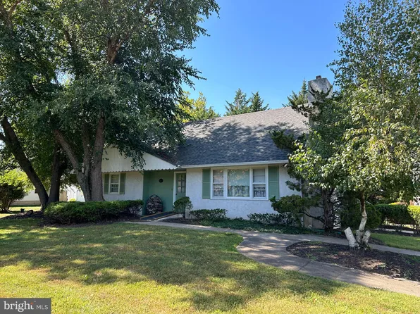 24 Burdsal Ave, Richboro, PA 18954