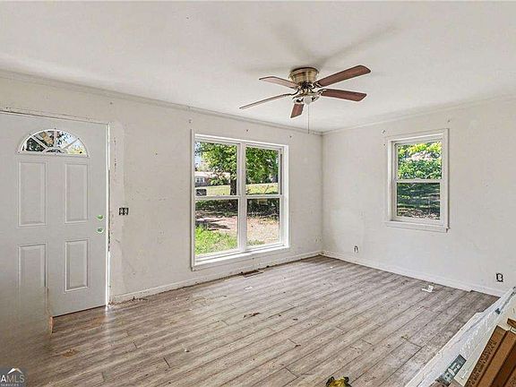 5th image of 123 Baker Cir SE