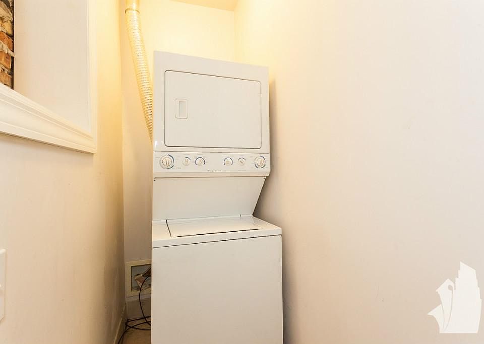 1st image of 2957 N Kedzie Avenue # Fl 3rd