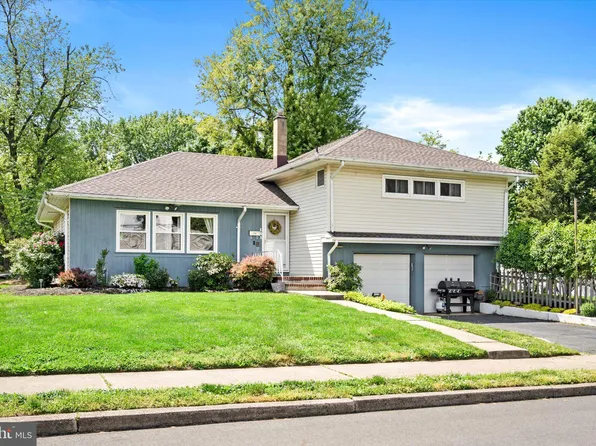 141 Corson Ave, Hamilton, NJ 08619