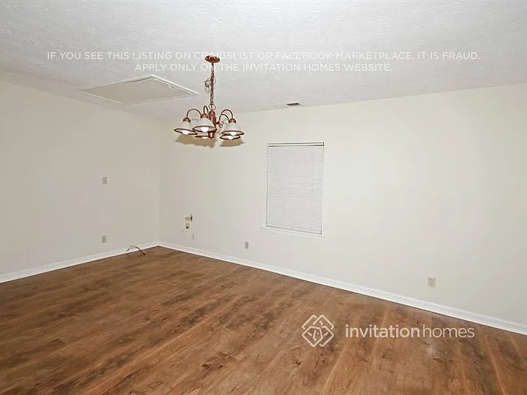 4292 Gravitt Pl — Photo 3