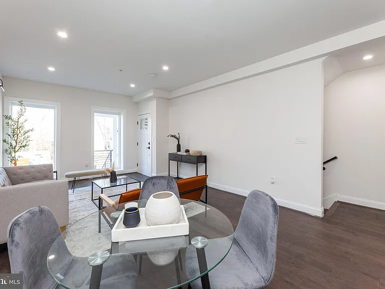 734 Kenyon St NW #2 — Photo 2