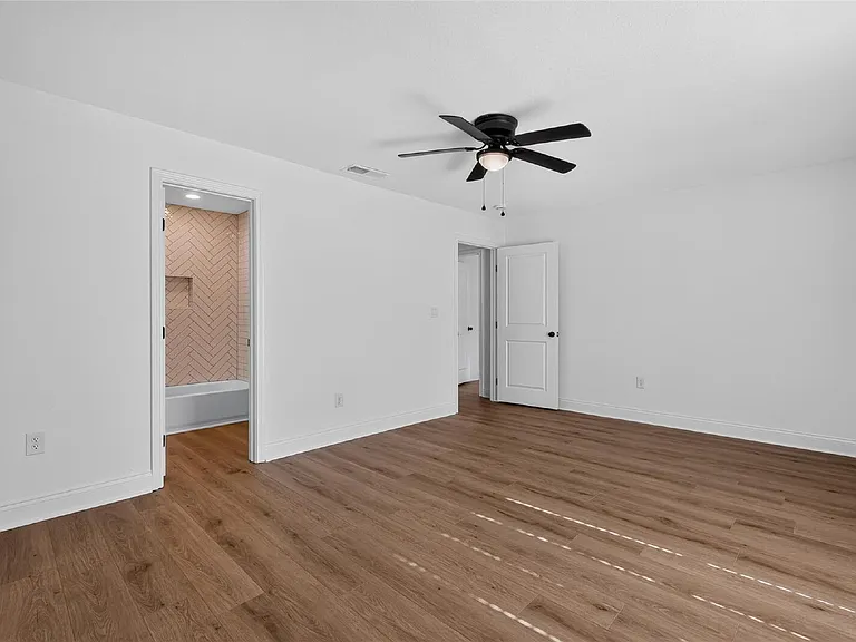 2808 Woodland Dr — Photo 17