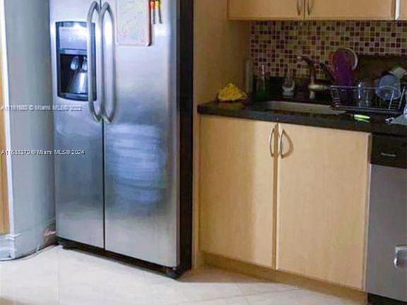 5th image of 825 Brickell Bay Dr APT 451