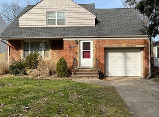 22731 Hadden Rd, Euclid, OH 44117