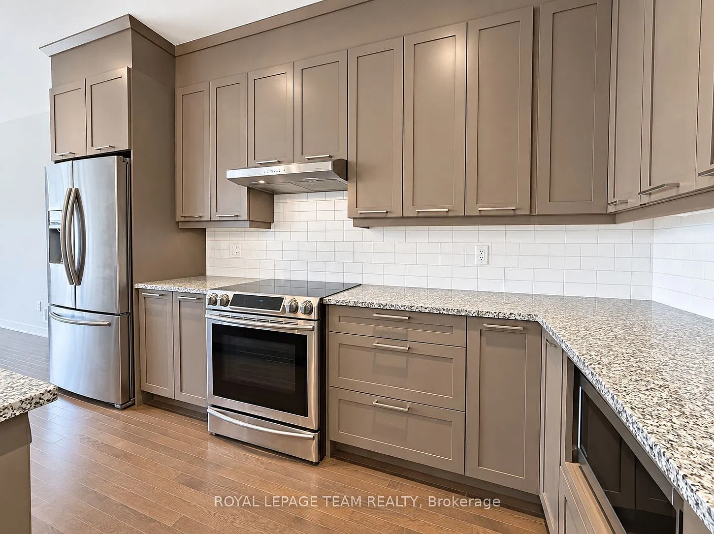 3 bed, $2,600 — Photo 3