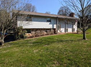 1128 Meadow Ln, Kingsport, TN 37663