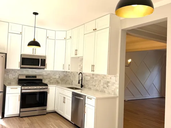 6968 Manahoac Pl, Gainesville, VA 20155