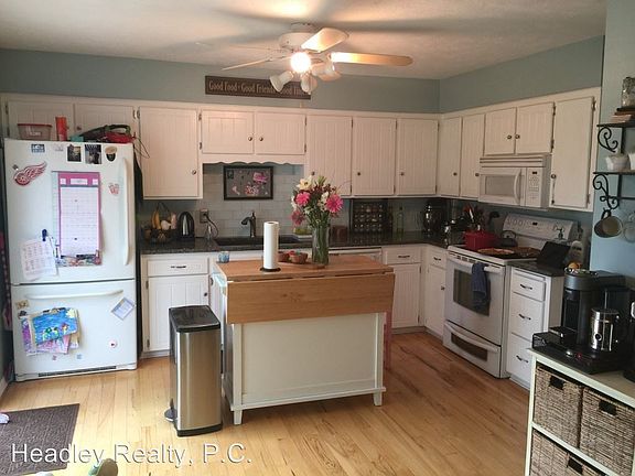 4th image of 13004 S 38th St