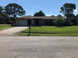 592 Hurst Rd NE, Palm Bay, FL 32907