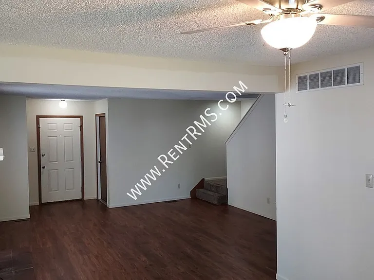 2131 SW Brandywine Ln — Photo 6