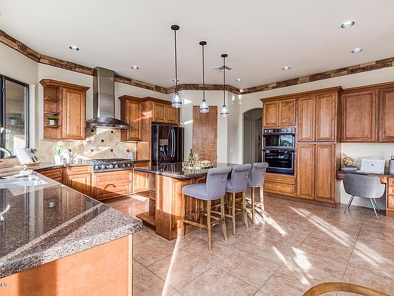 4th image of 3902 N Pinnacle Hills Cir