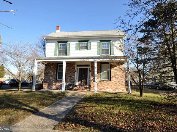 32 Elizabeth St, Pemberton, NJ 08068