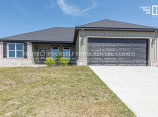 932 Sugar Loaf St, Prairie Grove, AR 72753
