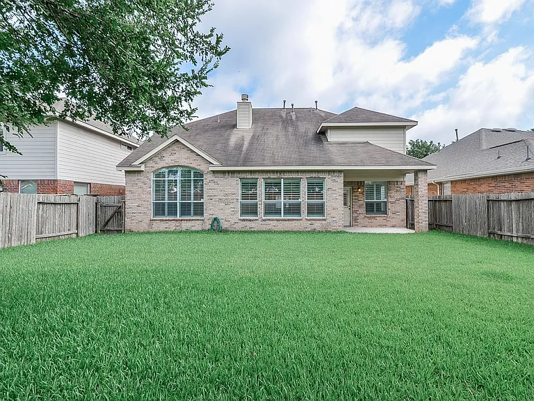 15119 Newfield Bridge Ln — Photo 40