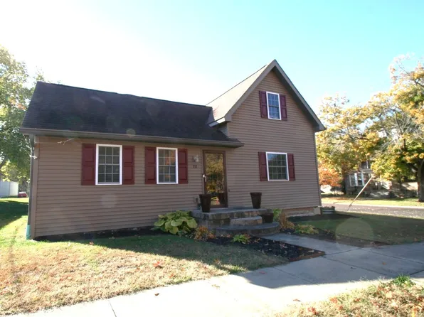 111 W Fast Ave, Mackinaw, IL 61755