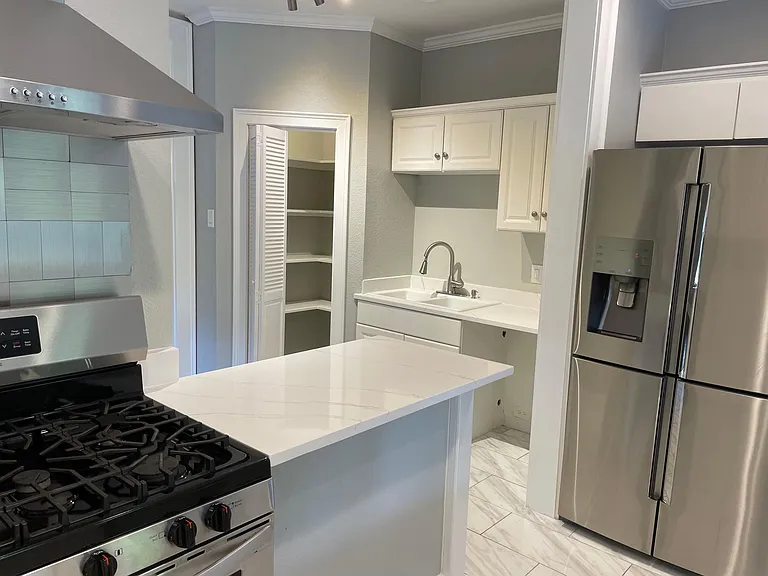834 Thomasson Dr — Photo 7