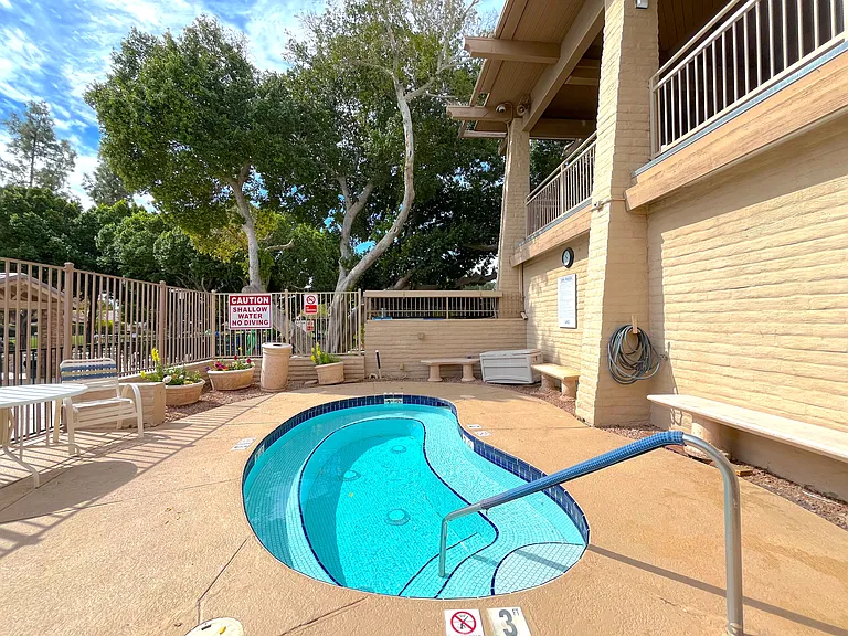970 E Lobster Trap Ln — Photo 32