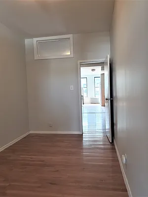 Rented by The Hamilton Group | media 21