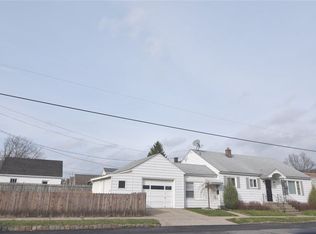 17 110th St, Troy, NY 12182