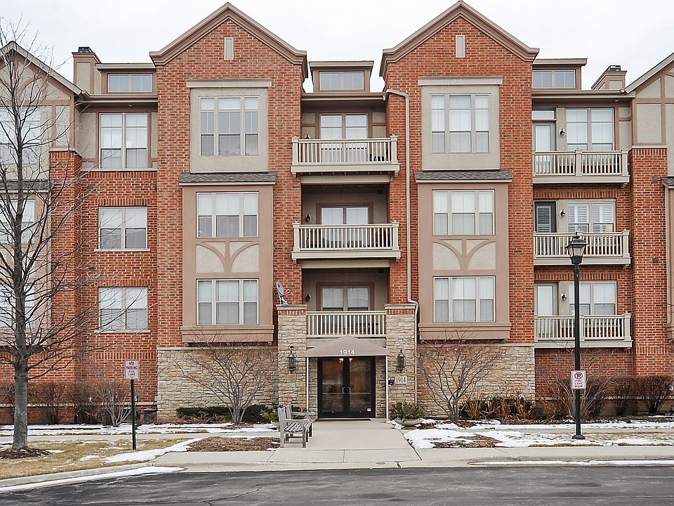 1st image of 1914 Farnsworth Ln Unit 210