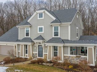 W148S7759 Broken Arrow Ct, Muskego, WI 53150