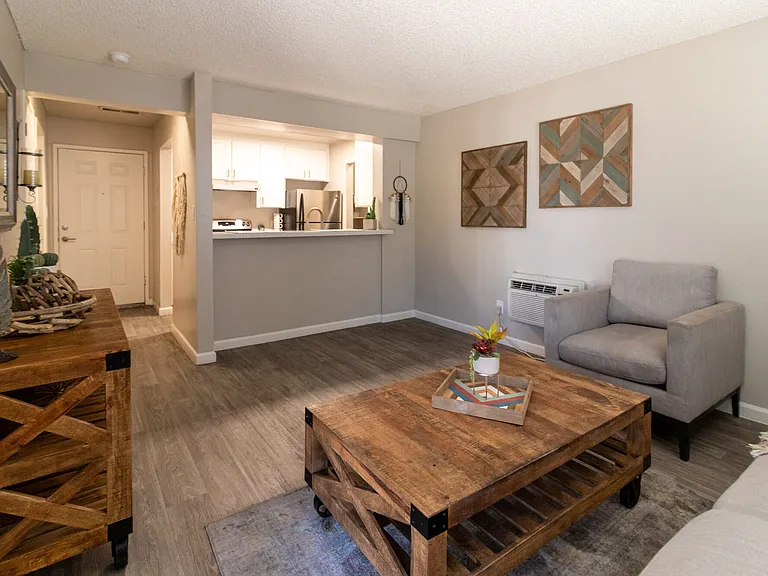 Keyway Apartments — Photo 8