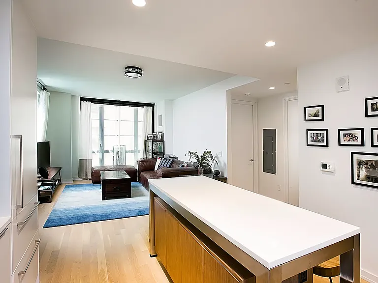 234 E 23rd St #6B — Photo 4
