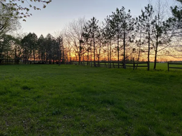 Darrow Rd #35, Neenah, WI 54956