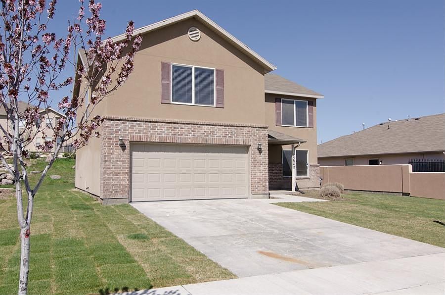 1st image of 13842 S Kyle Earl Ln