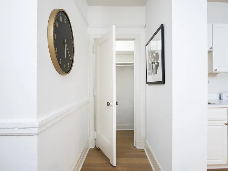 Adelphia House - The Burnley — Photo 5