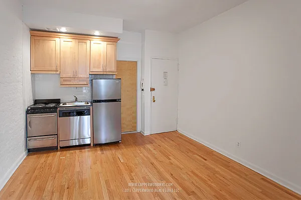 Rented by Copperwood Real Estate | media 18