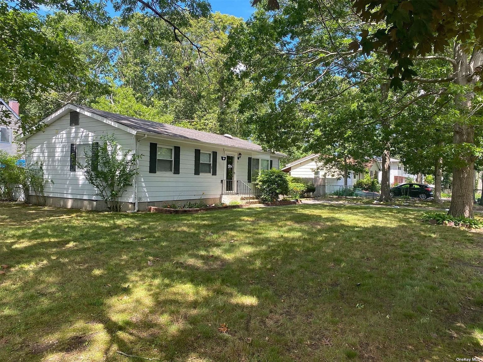 37 Norwood Drive, Shirley, NY 11967 | Zillow