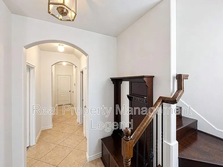 5729 Knox Dr — Photo 13
