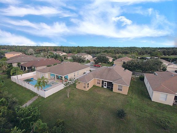 4th image of 2607 Hobblebrush Dr