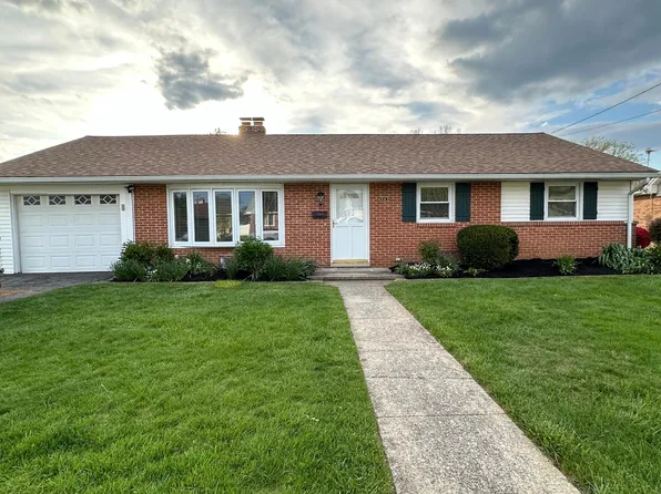 463 Fitzpatrick Ln, York, PA 17406