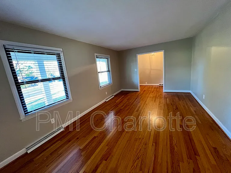 528 N Carolina Ave — Photo 5