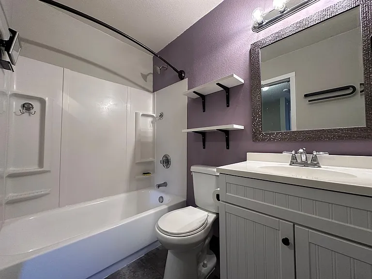 1589 NE Kane Dr — Photo 9