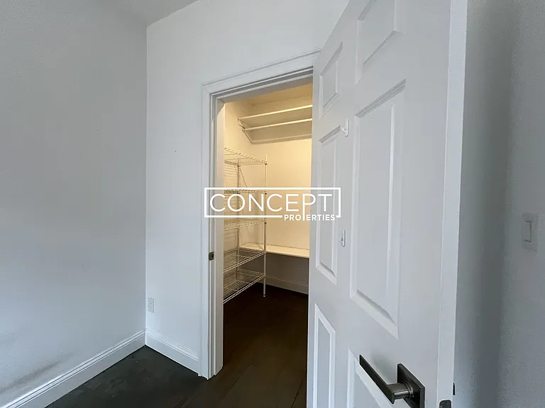 31 Temple St #2C — Photo 12